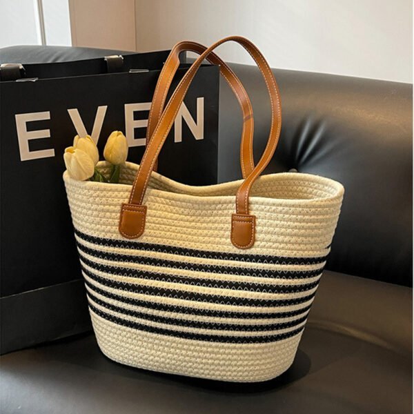 Handmade Straw Woven Beach Bag: Your Perfect Summer Accessory